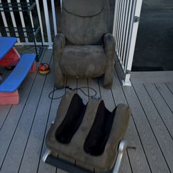 Gray Massage Chair with Foot Massager 