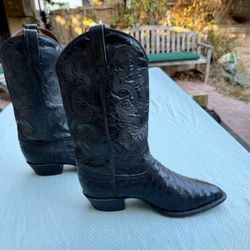 Awesome hand made black Tony Lama western boots.  In great condition!
