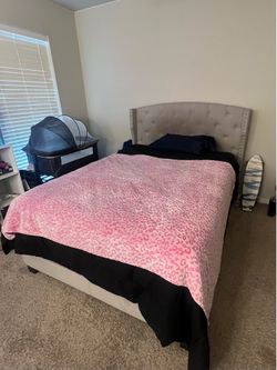 Full size bed