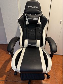 Gaming chair