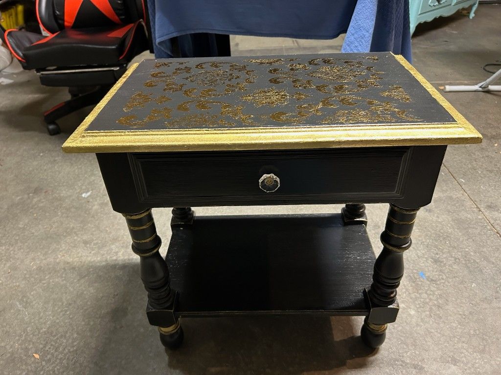 Black And Gold Leaf Single Drawer Bedside/End table