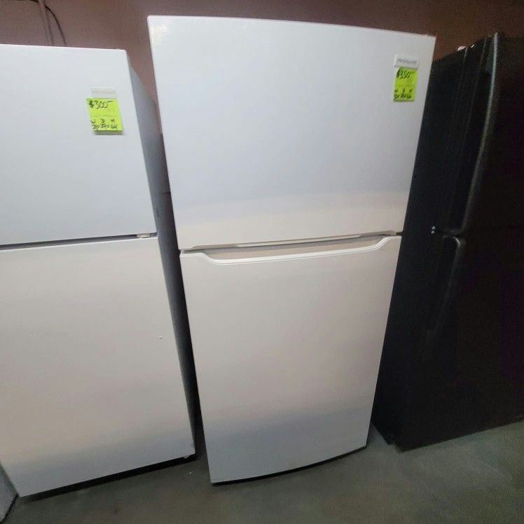 Refrigerator Frigidaire Installation Available Freezer on Top