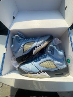 Jordan 5 unc size 9.5