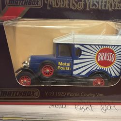 Matchbox of yesterday years 1929 Morris, Callie Van
