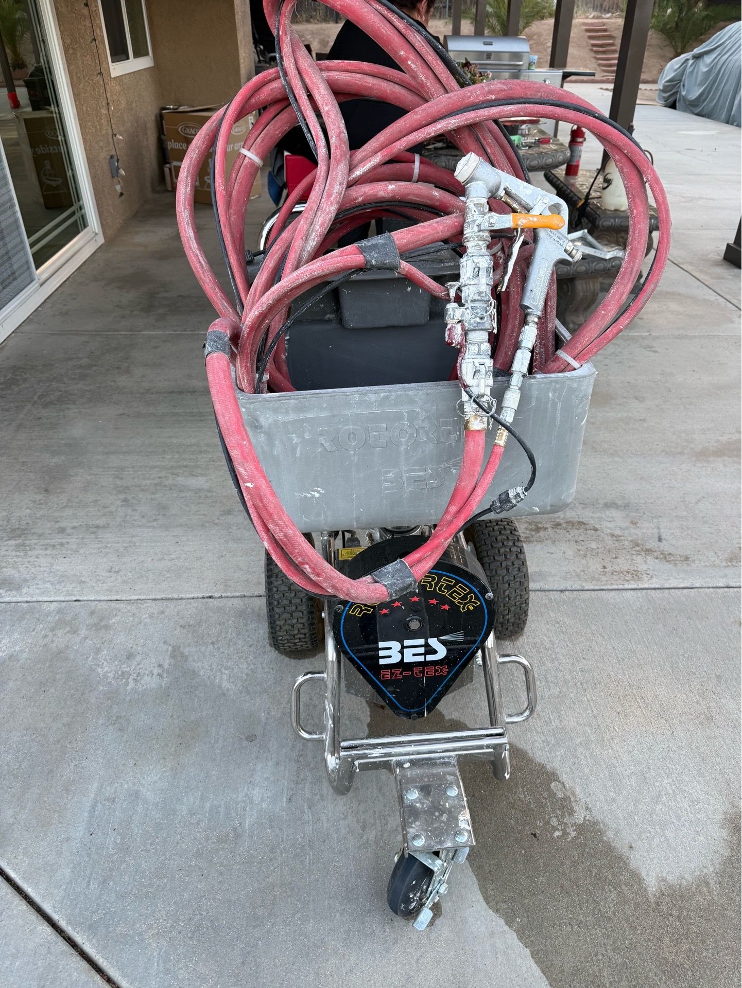 Heavy duty texture sprayer commercial