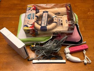 Nintendo Wii Bundle - Sports and Fitness