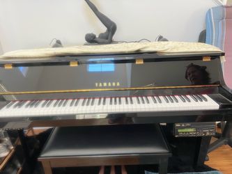 Yamaha mini grand piano