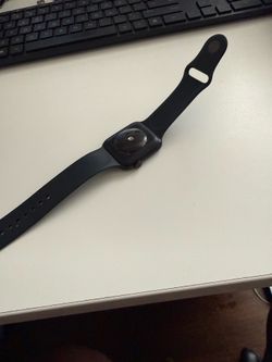 📱 Apple Watch SE 2nd Generation — For Sale!