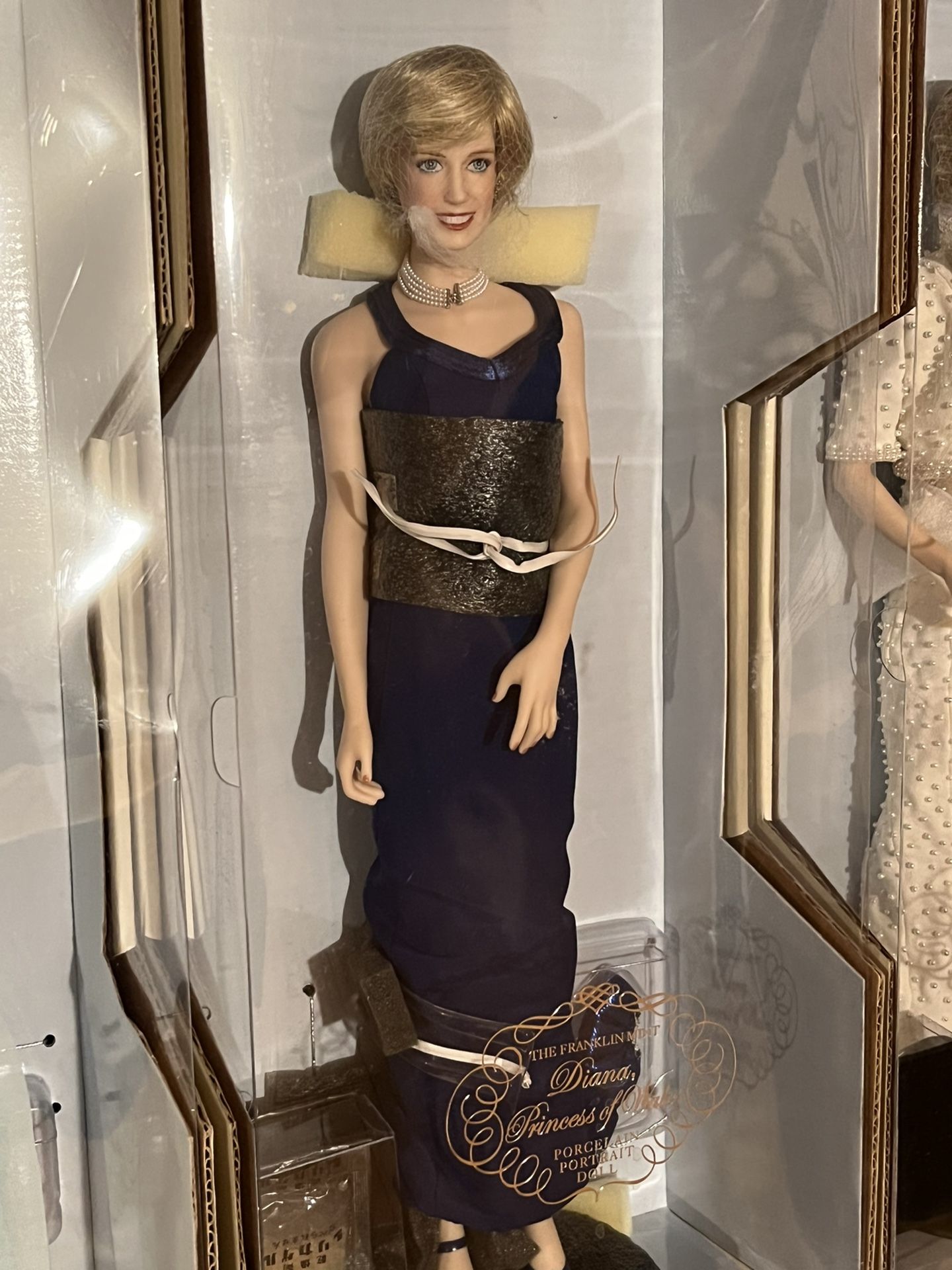 Franklin Mint Princess Diana Doll (Blue Dress)