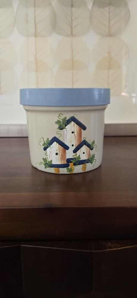RRP Co. Roseville Ohio Stoneware Crock β Birdhouse Design β 4" with Lid