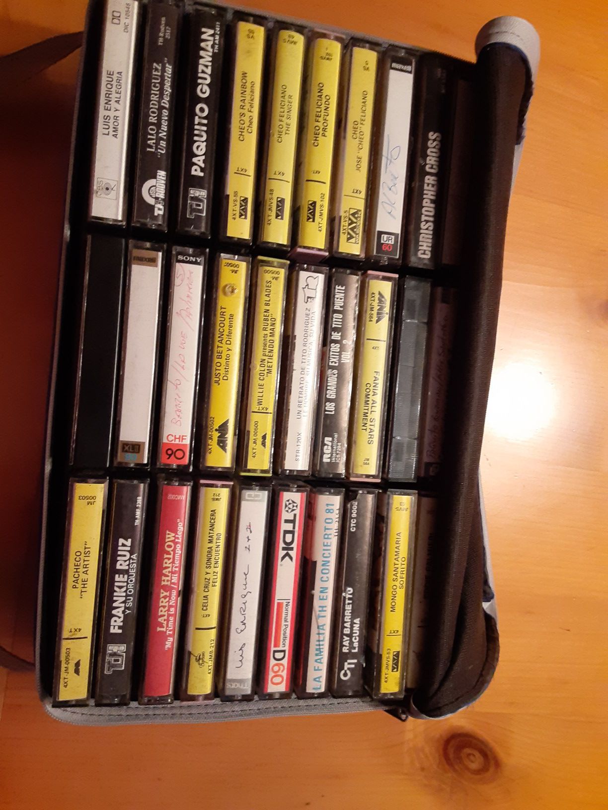 60 Cassettes