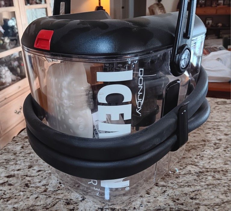Donjoy IceMan Clear3 Circulating Ice Machine for Sale in Flagstaff, AZ