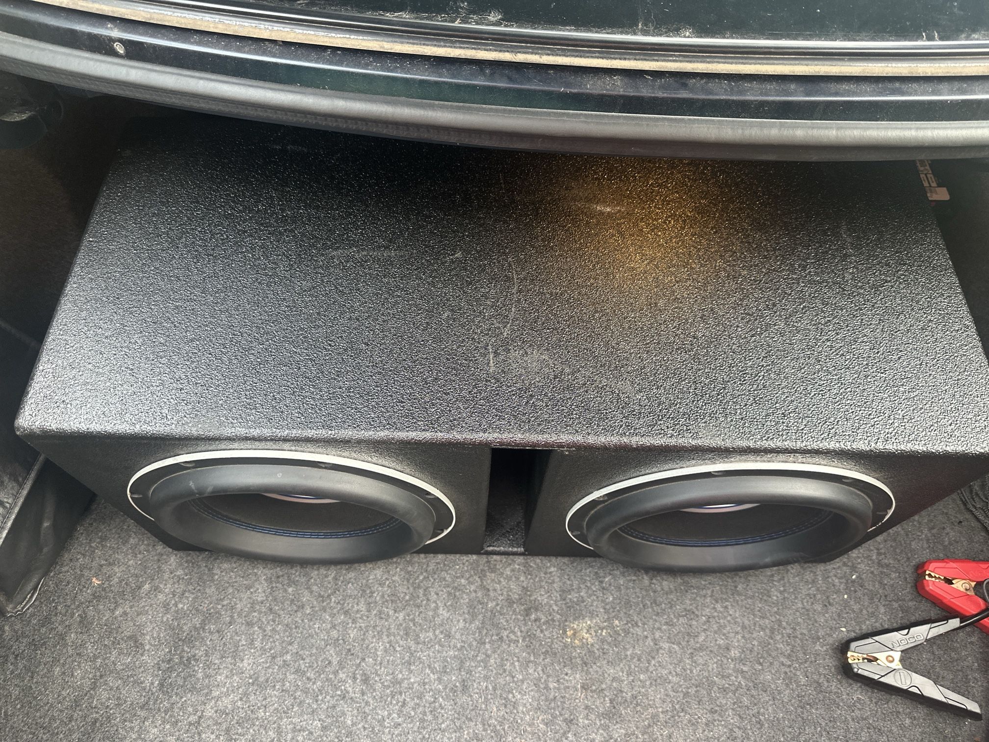 Power Acoustic Gothic Series 2-12’s In A Q-Bomb Box