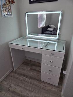 Brand New Vanity 5 Drawers With Hollywood Mirror $549