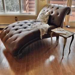 Leather Inspired Tufted Lounge Chair Chaise Recliner