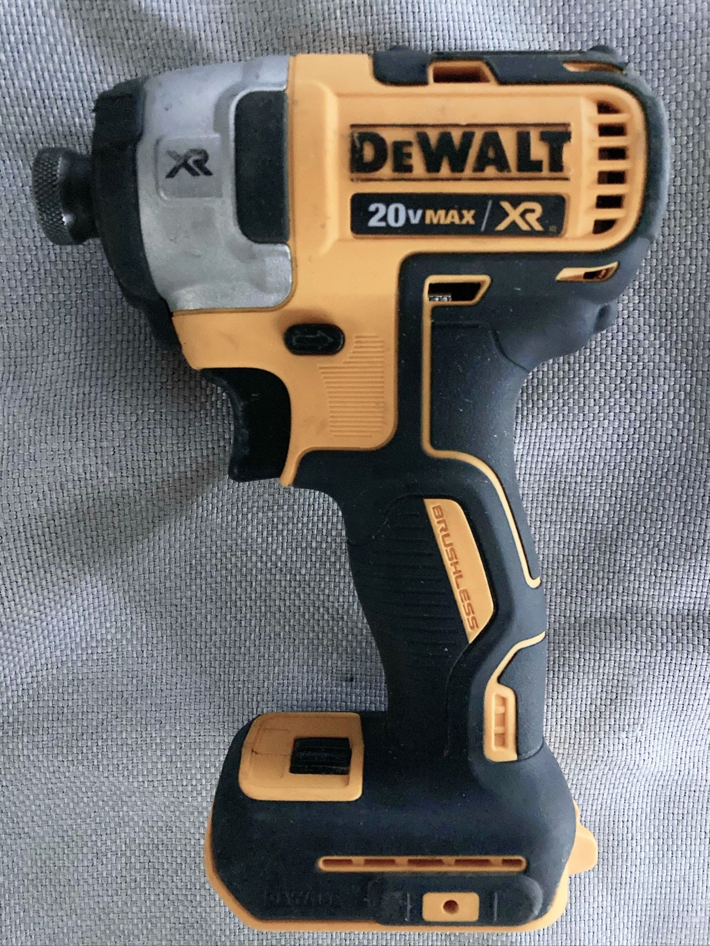 Dewalt impact driver w/ battery and charger