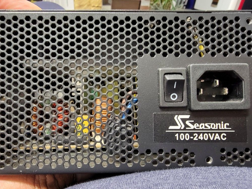 Seasonic M12II EVO 620 SS-620GM2 620W 80+ Bronze EVO Edition ATX12V & EPS12V Full Modular 105 °C