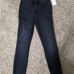 Good American, Size 00