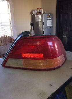 1995-1998 acura TL tail light RH