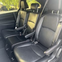 2024 Honda Odyssey seats 