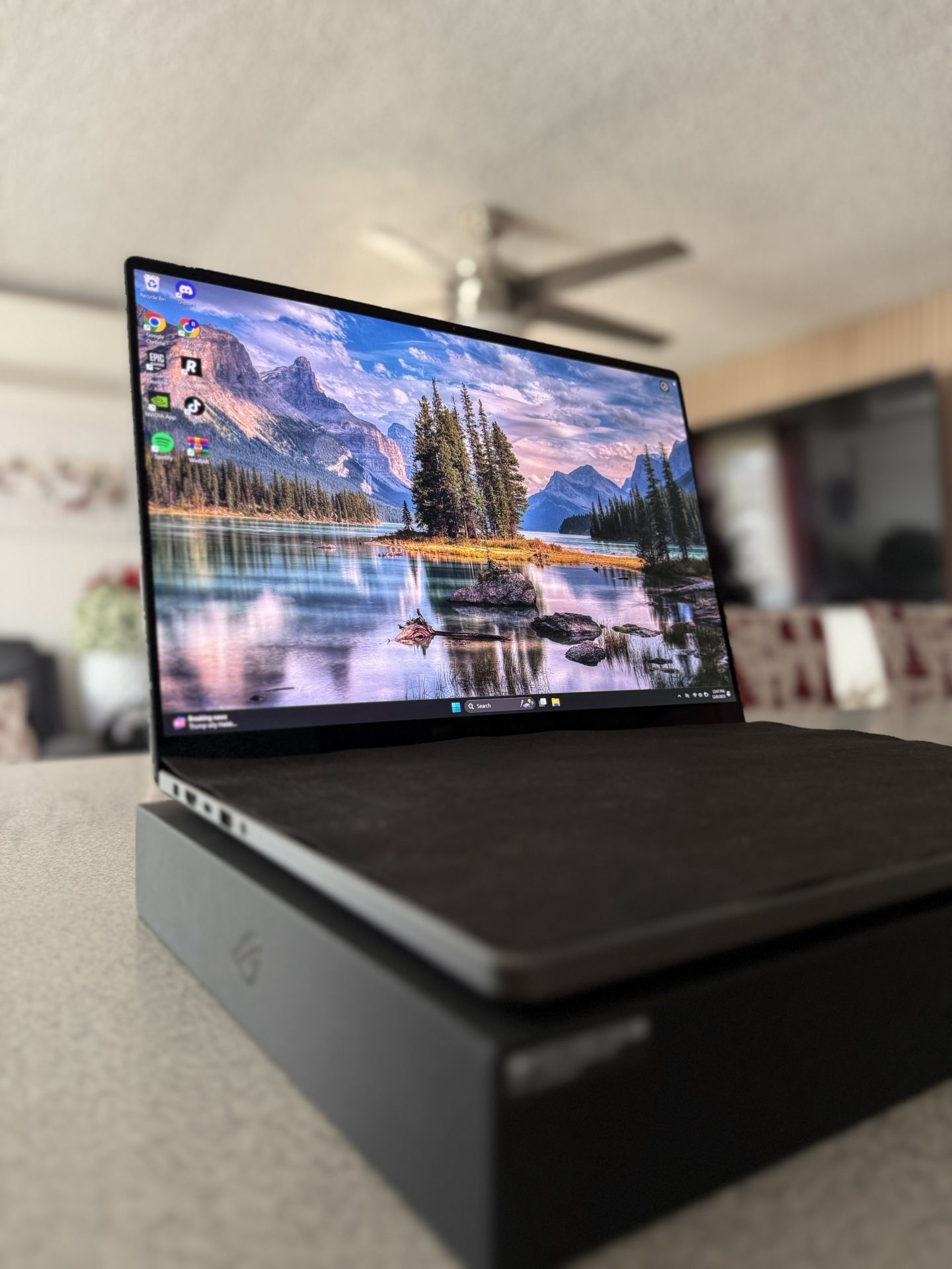 Asus ROG Zephyrus 5070