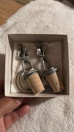 Wine bottle cork stoppers