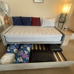 Day Bed For Living Room
