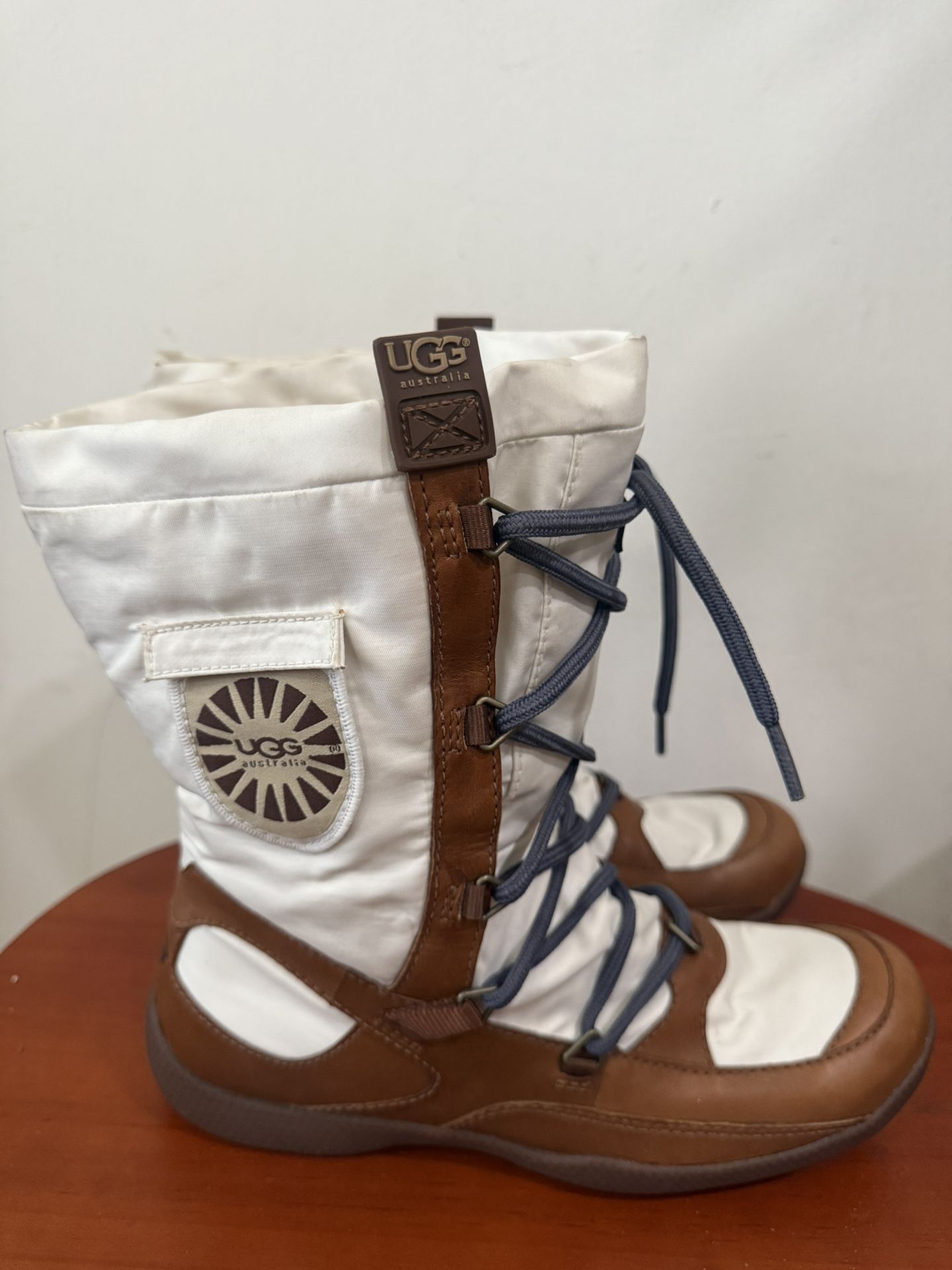 UGG Leather Sheep Skin Toe Lace Up Boots