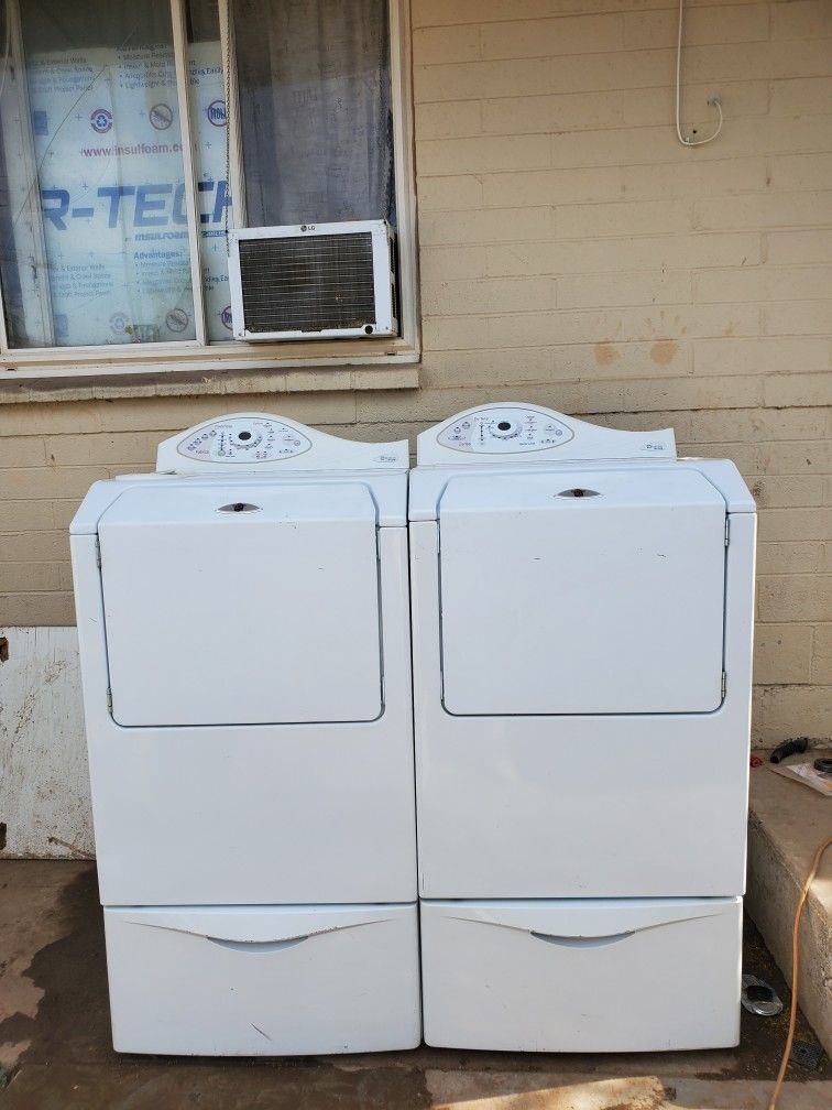 Maytag Neptune Electric Washer And Dryer