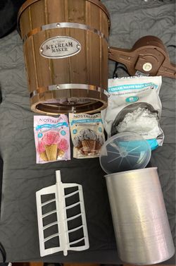 Nostalgia Old Fashioned Ice Cream Maker starter kit