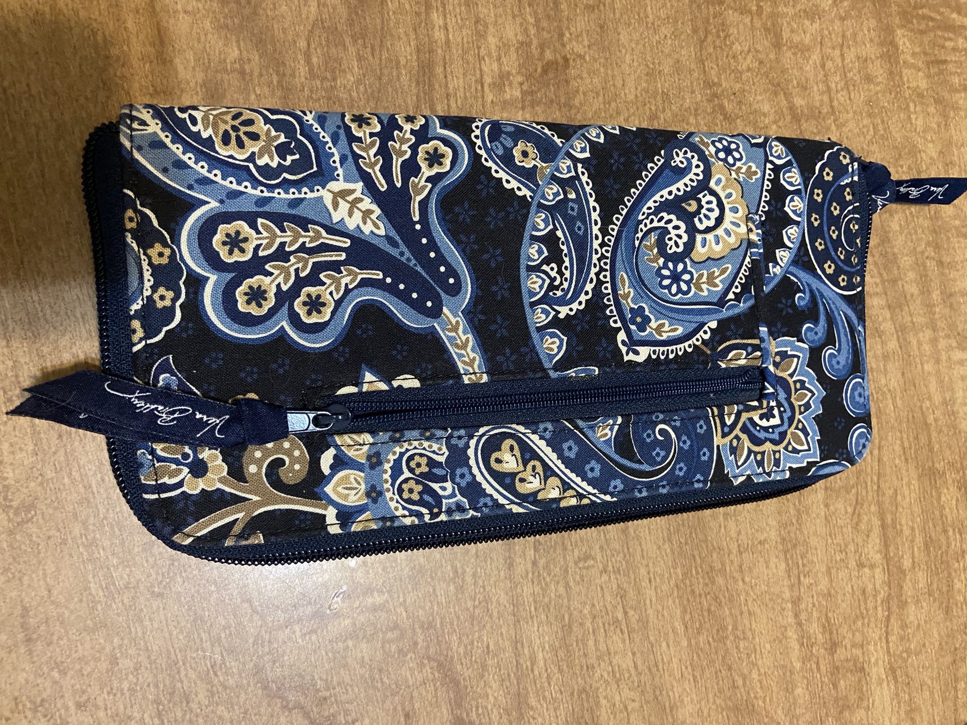 Vera Bradley Windsor Navy Blue Travel Organizer Passport Document Wallet Case