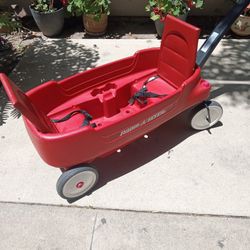 Radio Flyer Double Seated Also Turn Into A Wagon Seat Belts And Cup Holders In Great Condition
