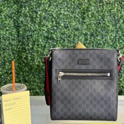 GUCCI GG MESSENGER BAG LARGE 
