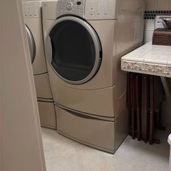 Kenmore Elite HE4 Gas Dryer + Storage Pedestal - Excellent Condition - $400