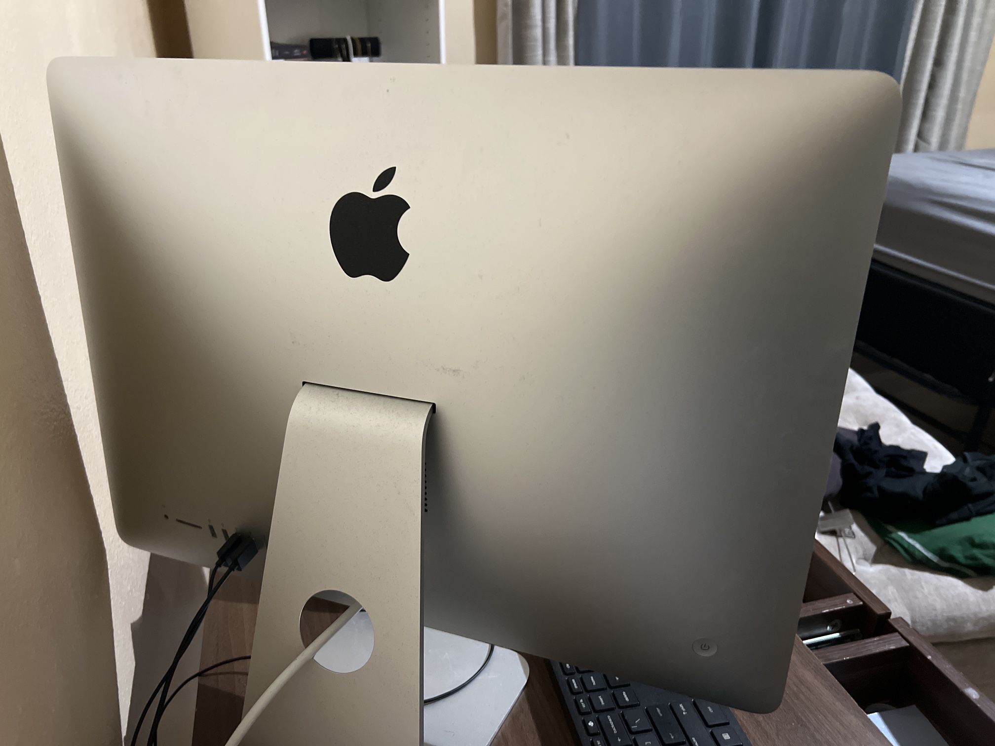 27-inch iMac with Retina 5K display,