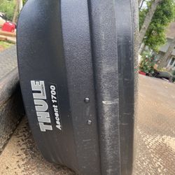 thule sweden ascent 1700 cargo carrier