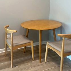 Dinning Table 