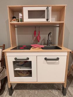 Play Kitchen- Ikea Duktig
