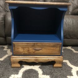Refurbished Vintage Nightstand/end Table