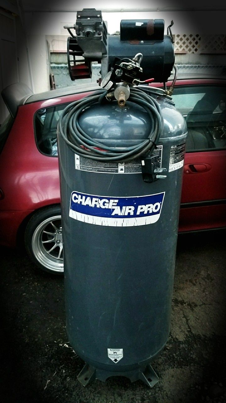 DeVilbiss Charge Air Pro 60Gallon 6HP Air Compressor