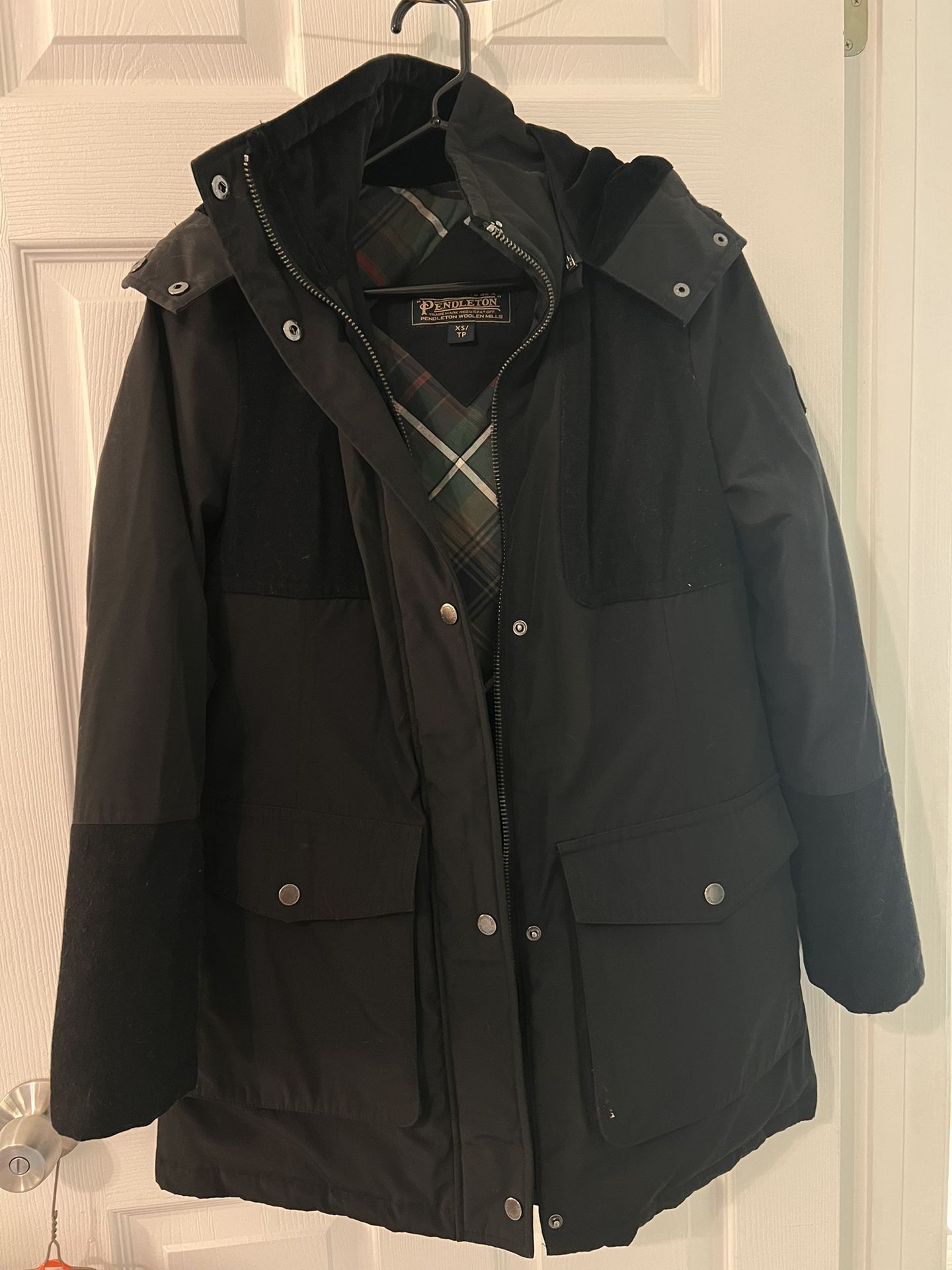 Pendleton Expedition Parka size XS / TP jacket black