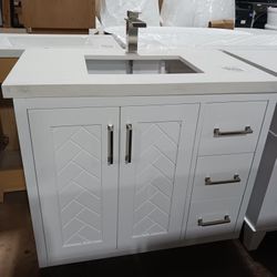 36" Solid Wood Bathroom Vanity with Quartz Top & Sink for $950