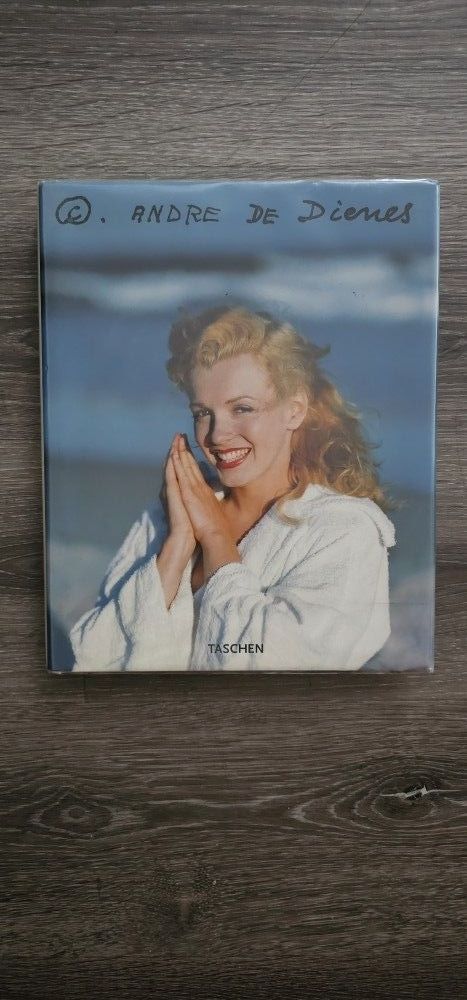 Marilyn  André de Dienes