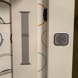 Brand New Series 8 Apple Watch