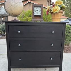 Black Solid Wood Hemnes Dresser Chest of Drawers Furniture Great Condition