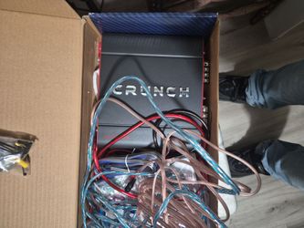 Crunch 1000 watt amp