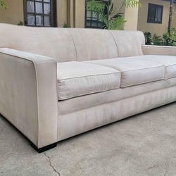 Pull Out Couch 