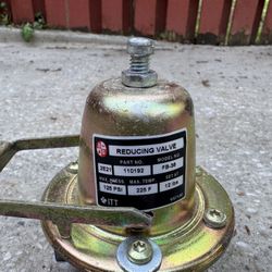 Bell & Gossett 110192LF Pressure Reducing Valve 1/2 in NPT, 25 psig 6 gpm Brass