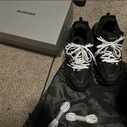 Balenciaga Tracks