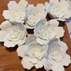 Elegant Fine Thick Material Flowers
